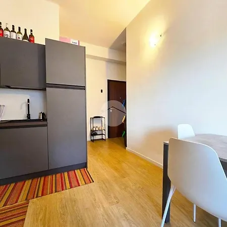 Lägenhet Regina Trilocale X6 Persone Max Milano
