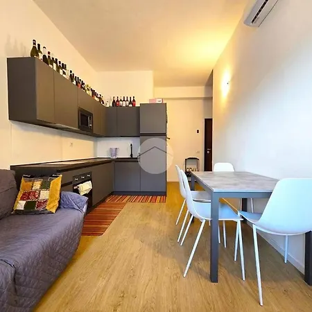 Regina Trilocale X6 Persone Max * ميلان